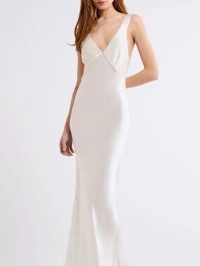 Viral⚡️Rumored Sunset Strip Maxi Dress!! Elegant White V-Neck Satin Dress ✨💖